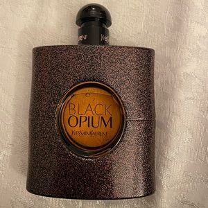 Black Opium Yves Saint Laurent